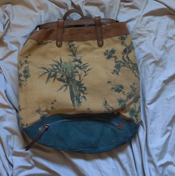 Lucky Brand Handbags - Lucky Bucket Bag